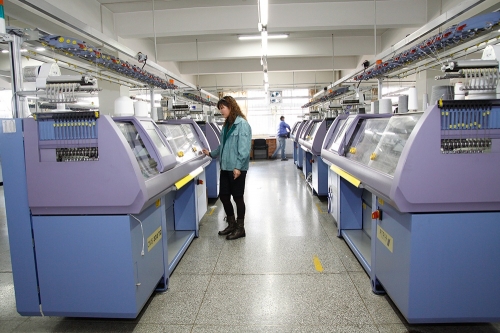 自動(dòng)橫機(jī)車(chē)間